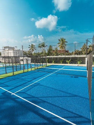 Bend It District - Padel & Pickleball